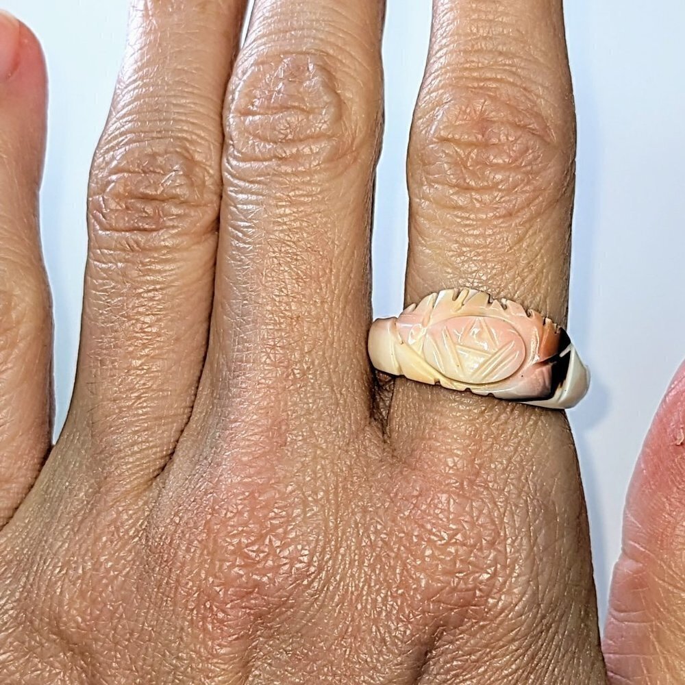Hand-Carved Sea Shell Ring - Picture 5 of 13